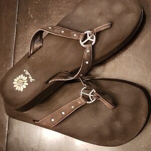 Cute Rhinestone Peace Sign Flip Flop, Size 11, Brown
